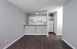 1 bed, 1 bath, $595, Unit 202