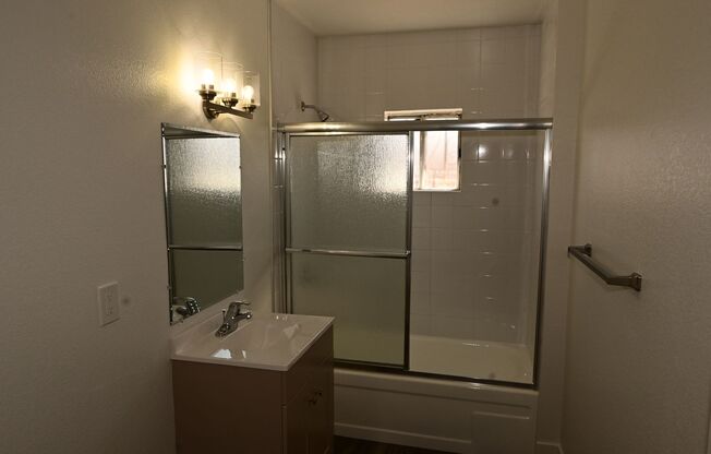 3 beds, 1 bath, $1,200