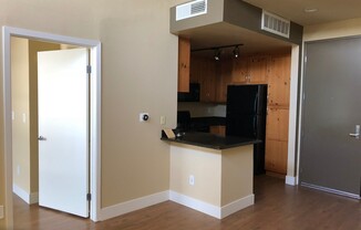 1 bed, 1 bath, 604 sqft, $2,665, Unit 310 P