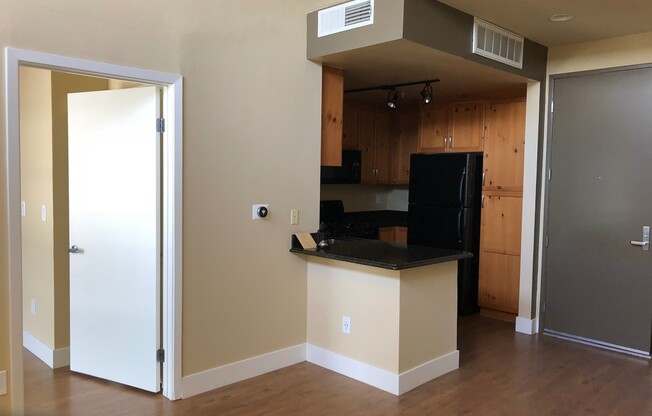 1 bed, 1 bath, 604 sqft, $2,665, Unit 310 P