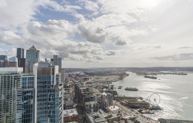 2bd/1ba Seattle Condo