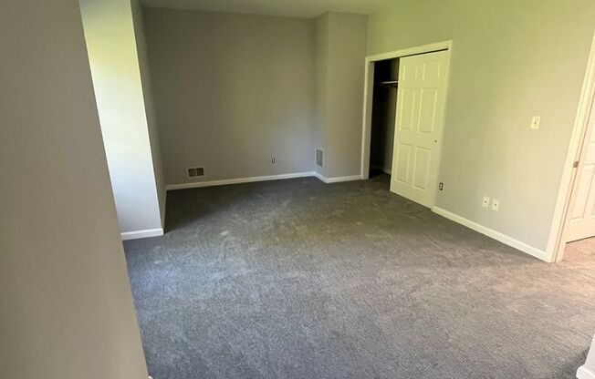 2 beds, 1 bath, 1,580 sqft, $3,149, Unit 12