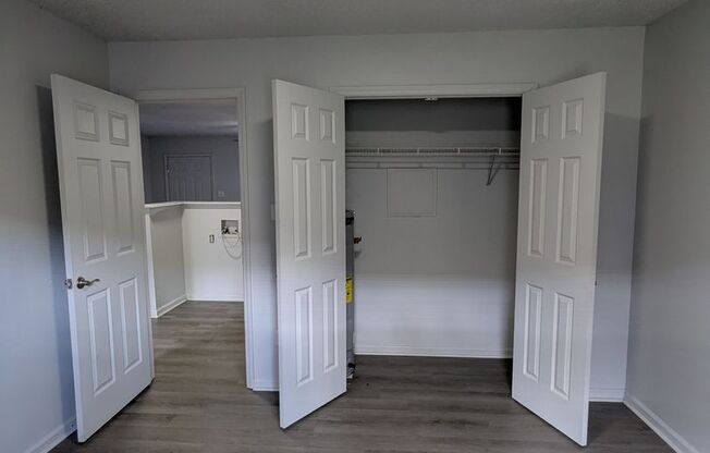 2 beds, 1 bath, 855 sqft, $1,049, Unit 3366-07