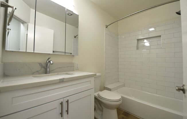 1 bed, 1 bath, 670 sqft, $1,895, Unit 06