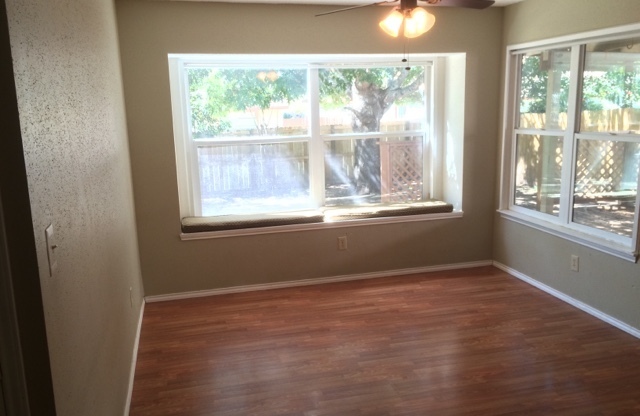 3 beds, 2 baths, $1,795