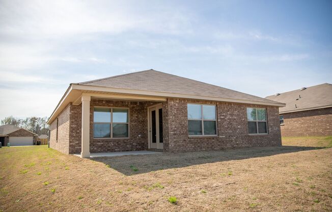 Three bedroom, Two bathroom rental in Cullman City