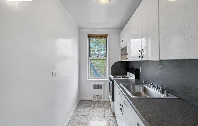 2600 E 21 ST