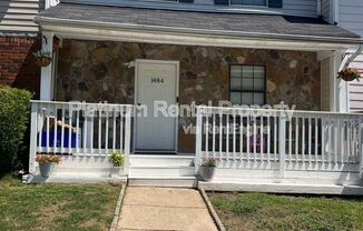 1484 SPRINGLEAF CIR SE