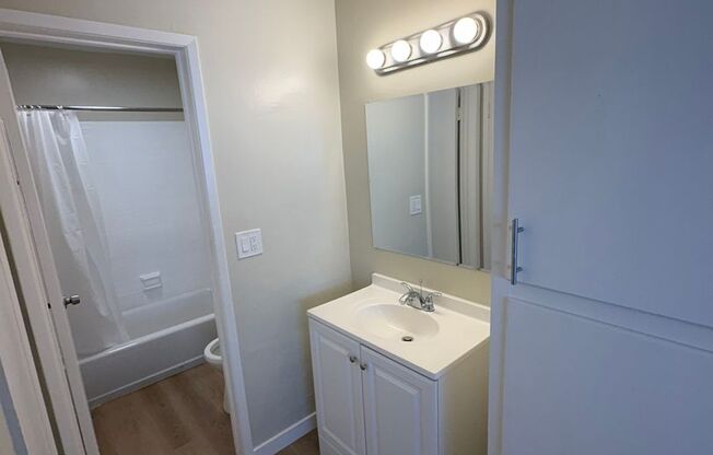 1 bed, 1 bath, 756 sqft, $1,795, Unit Unit 102