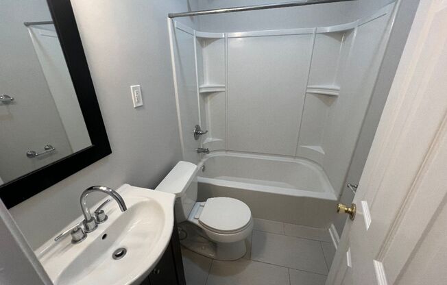 3 beds, 2 baths, 1,278 sqft, $3,150, Unit Unit B