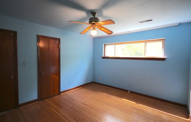 3 beds, 1 bath, $1,495