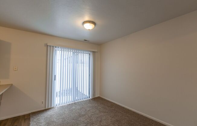 3 beds, 2 baths, 1,400 sqft, $1,700, Unit A