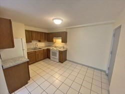 2 beds, 1 bath, 950 sqft, $2,500, Unit 3