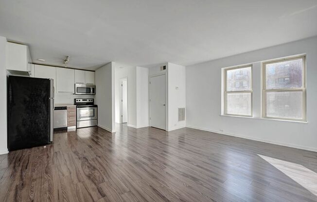 1 bed, 1 bath, $1,745, Unit 7A