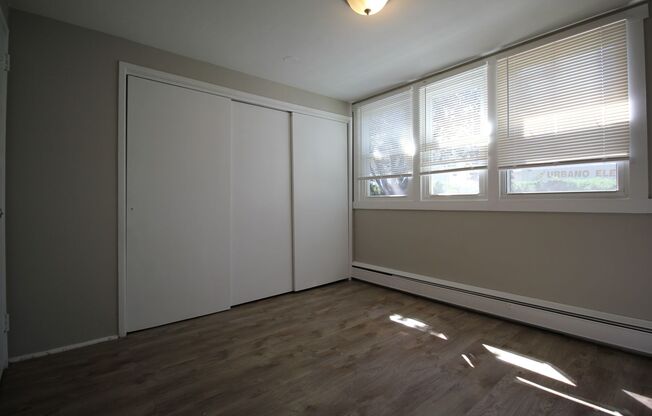 1 bed, 1 bath, $1,245, Unit 406D