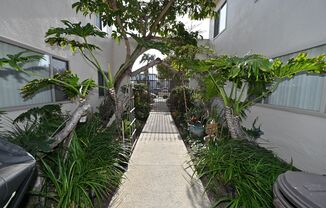 4944 NARRAGANSETT AVE