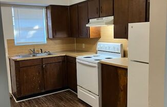 2 beds, 1 bath, 1,170 sqft, $650, Unit B