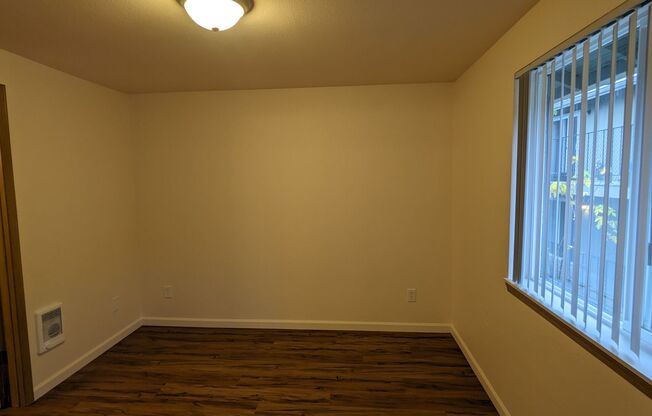 1 bed, 1 bath, 650 sqft, $1,200, Unit 19