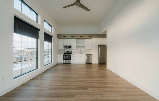 1 bed, 1 bath, 725 sqft, $1,450, Unit 411