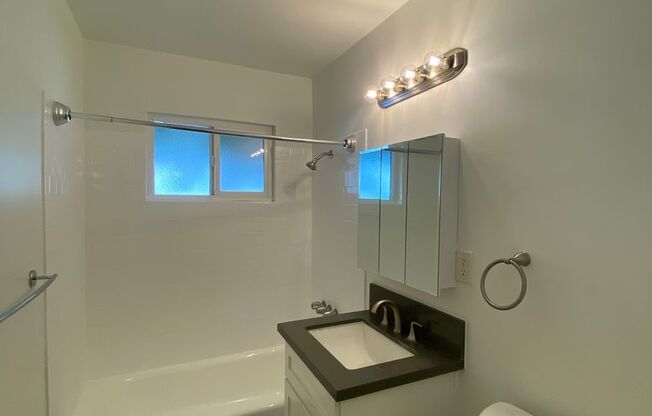 1 bed, 1 bath, 476 sqft, $1,795, Unit 1027-02