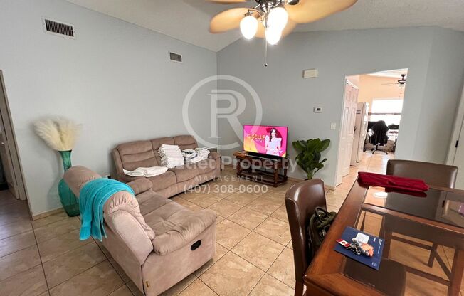 3 beds, 2 baths, $2,095