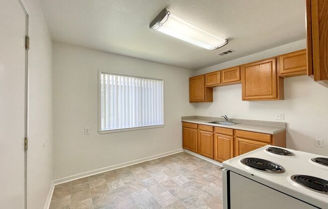 700-702 Poplar Avenue