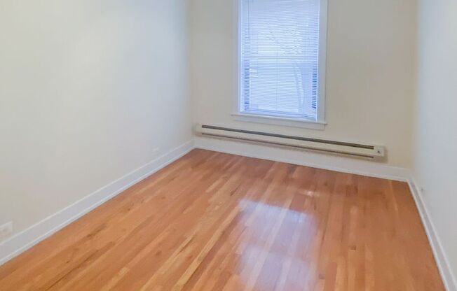 2 beds, 1 bath, 655 sqft, $2,450, Unit 617-B2