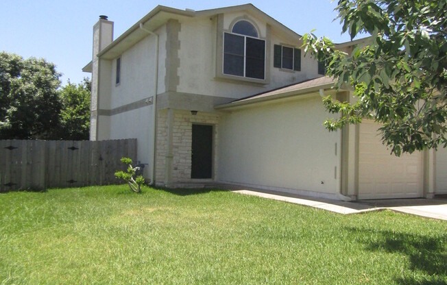 3 beds, 2.5 baths, 1,257 sqft, $1,875