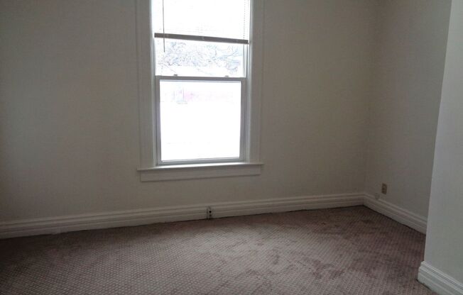 1435 S 9th Street