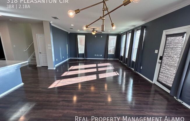 3 beds, 2.5 baths, 2,429 sqft, $1,999