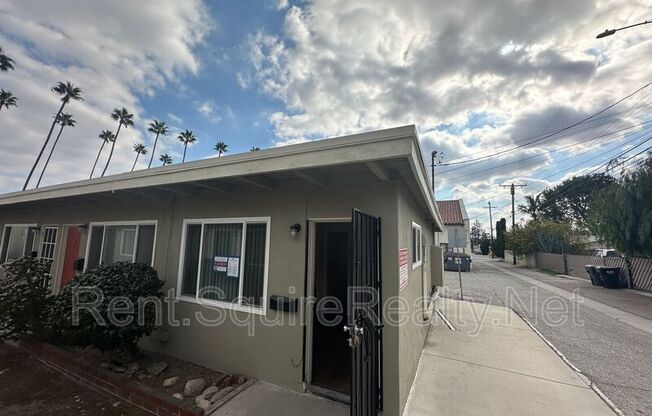 1015 N Azusa Avenue