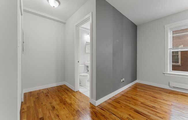 Studio, 1 bath, 260 sqft, $1,315, Unit 7450-46