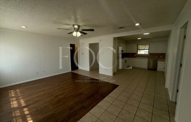 3 beds, 2 baths, $1,400