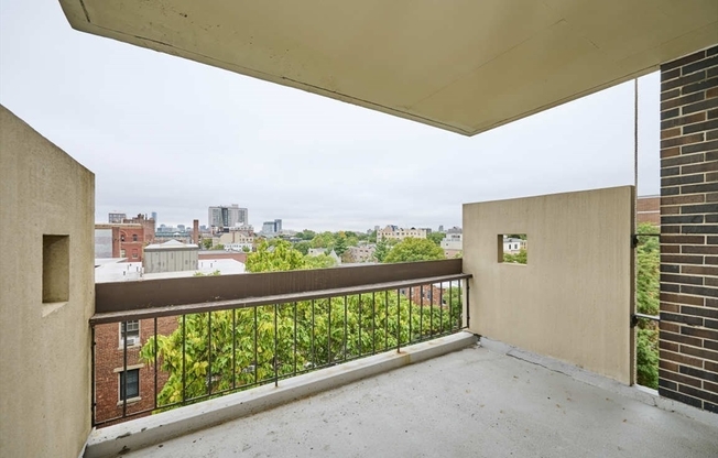 1 bed, 1.5 baths, 700 sqft, $3,200, Unit 410