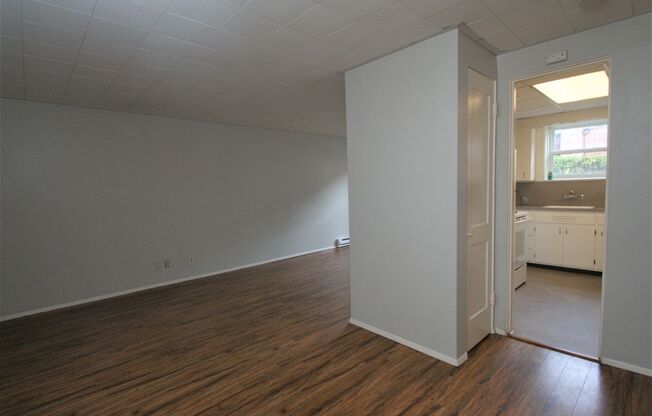 1 bed, 1 bath, 540 sqft, $1,350, Unit 115