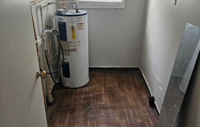 3 bdrm 1 bath ready to rent