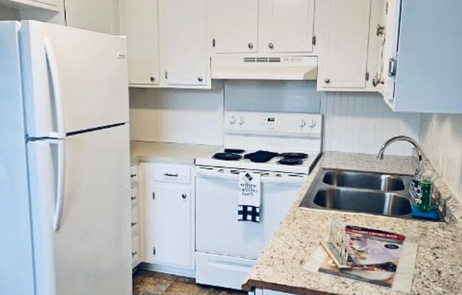 2 beds, 1 bath, 768 sqft, $995, Unit 3620-N