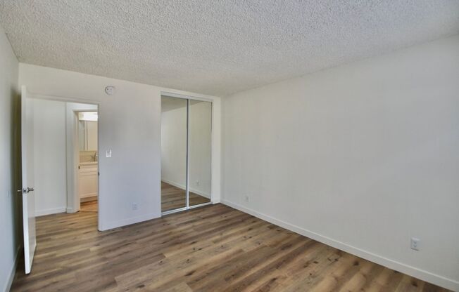 1 bed, 1 bath, 670 sqft, $1,895, Unit 06