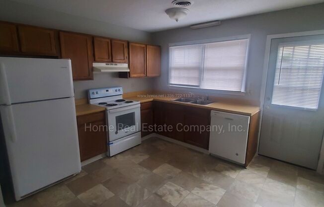 Valley Cliff Apartments | 3454 Valley Cliff Drive Apt #6