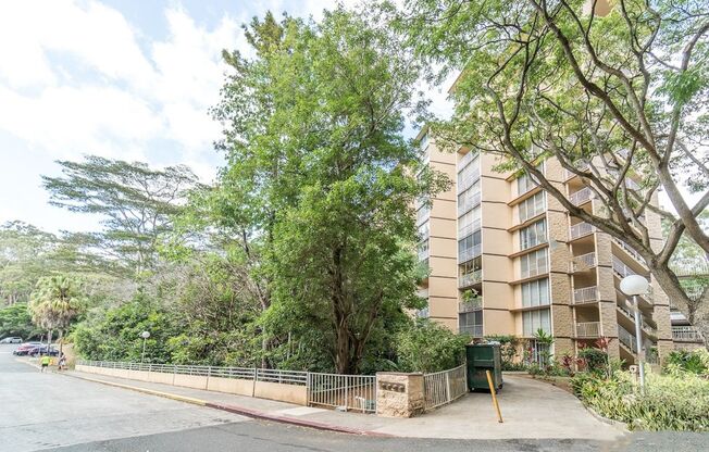 3 beds, 2 baths, $2,650, Unit Unit A405