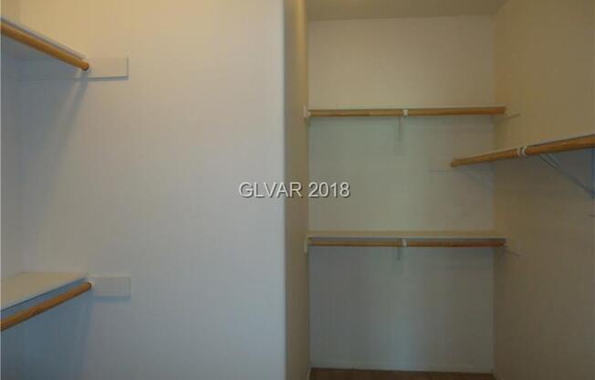 2 beds, 2 baths, $1,350, Unit Unit 1626