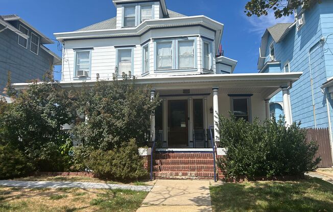 311 6th Ave.