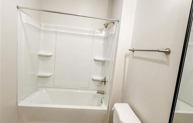 3 beds, 3 baths, 1,882 sqft, $2,439, Unit 2296CL