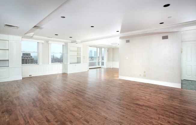 2 Commonwealth Avenue