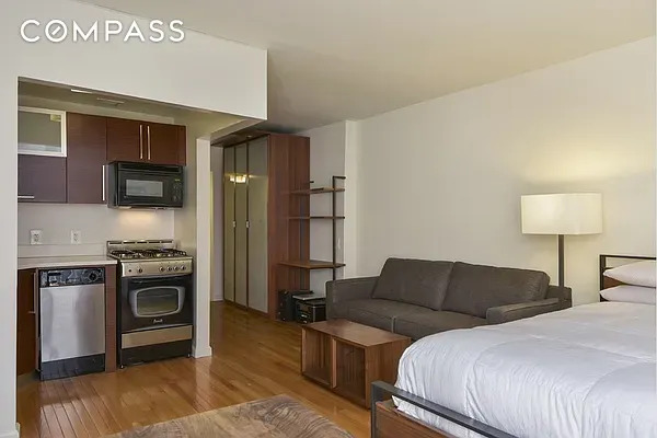 Studio, 1 bath, $3,500, Unit 2L