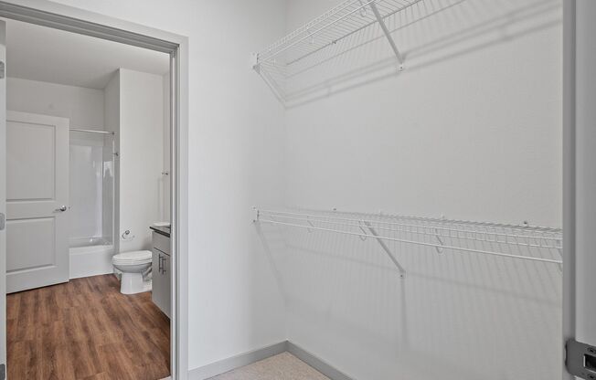 2 beds, 2 baths, 1,087 sqft, $2,095, Unit 430