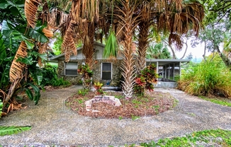 2686 SUNSET DR