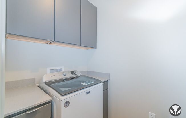 2 beds, 2 baths, 1,043 sqft, $1,665, Unit YH-3042