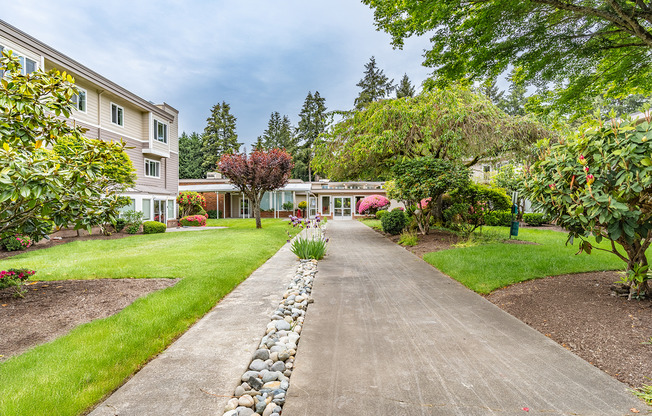 Crossroads Garden Apartments