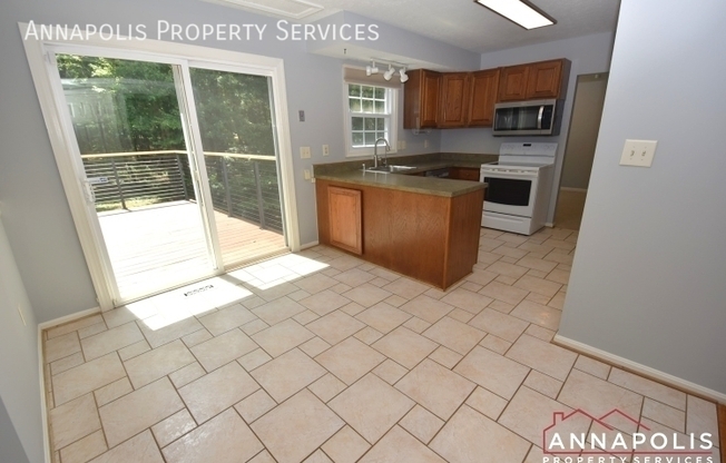 1915 RIDGEWOOD RD